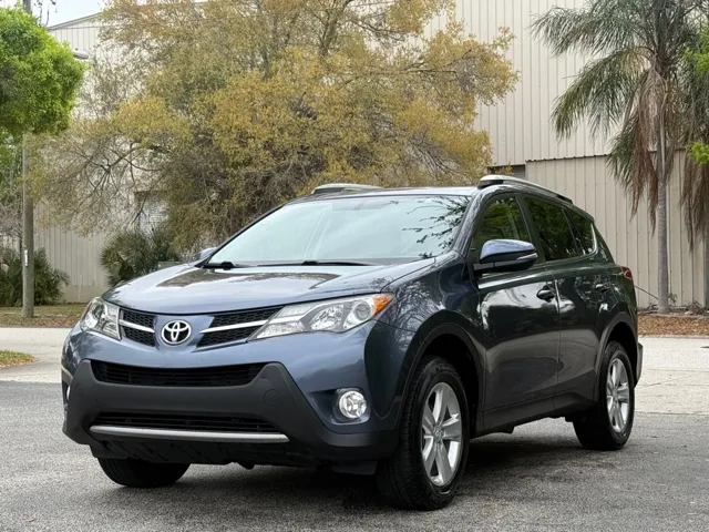 2013 Toyota RAV4 XLE