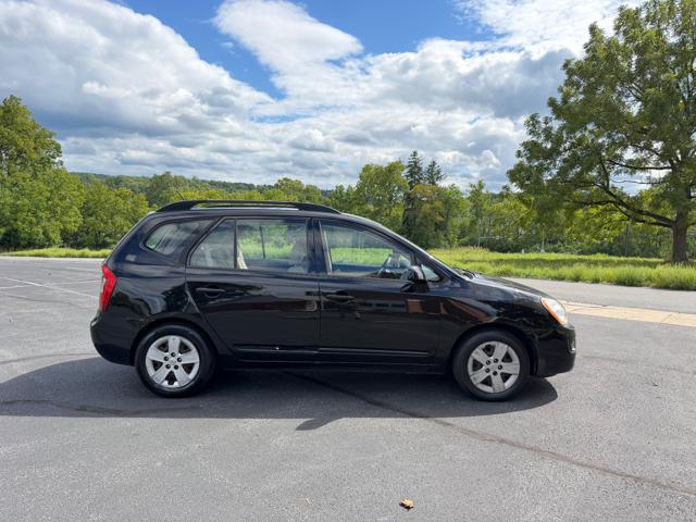 2009 Kia Rondo LX