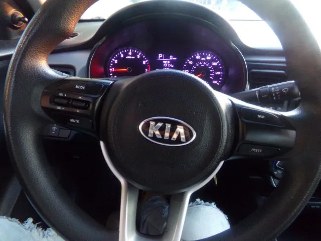 2018 Kia RIO LX - Photo 8