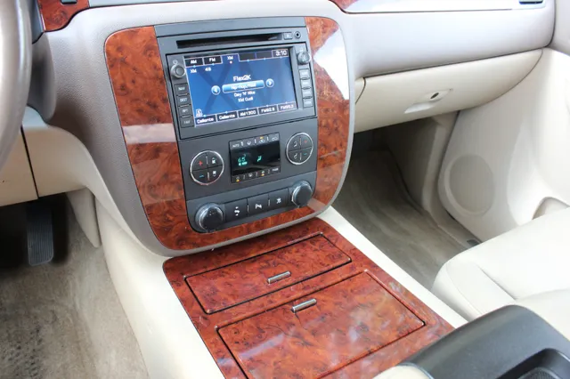 2010 Chevrolet Avalanche LTZ - Photo 35