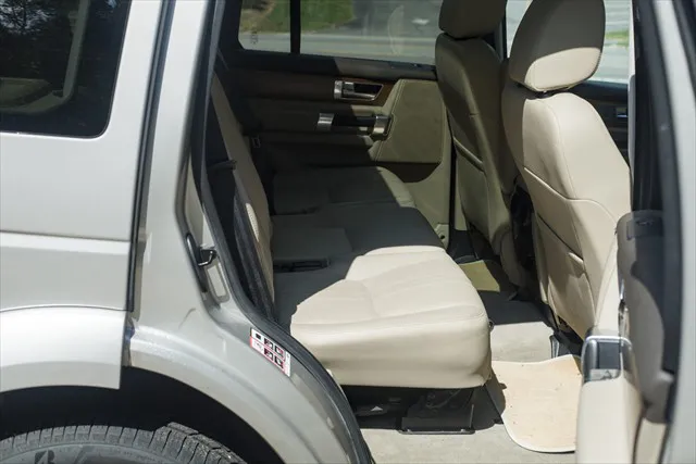 2016 Land Rover LR4 HSE - Photo 16