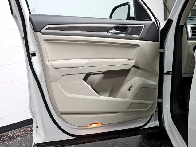 2020 Volkswagen Atlas SE photo 28