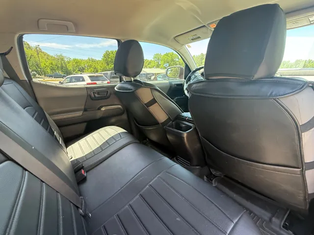 2016 Toyota Tacoma SR5 - Photo 11