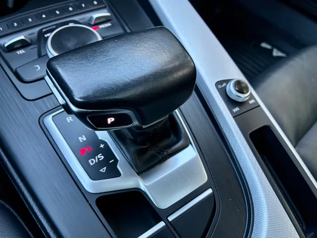 2017 Audi A4 Premium - Photo 28