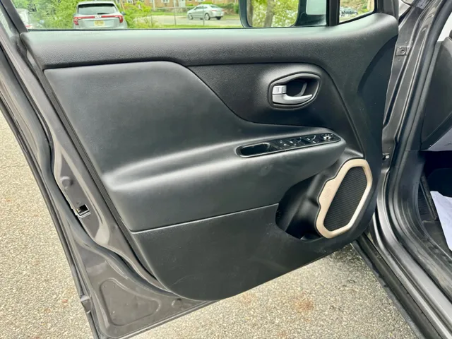 2017 Jeep Renegade Limited - Photo 13