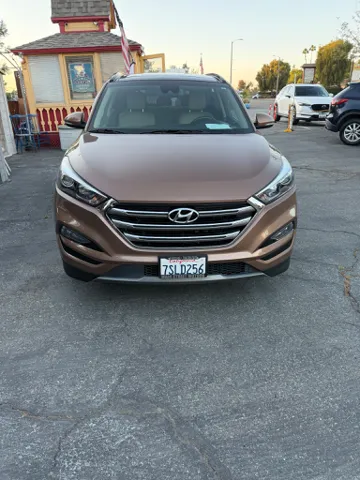 2016 Hyundai Tucson Limited FWD's photo