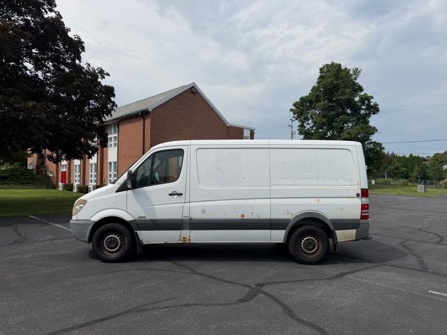 2011 Mercedes-Benz Sprinter 2500 High Roof 144-in. WB