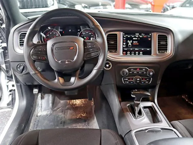 2023 Dodge Charger R/T photo 13