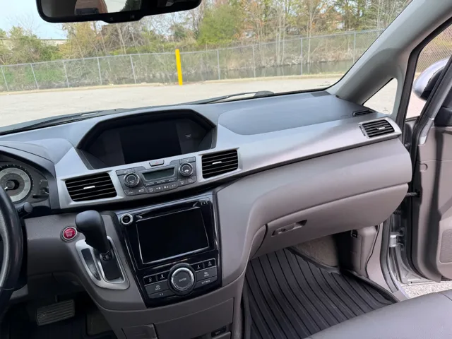 2017 Honda Odyssey EX-L - Photo 14
