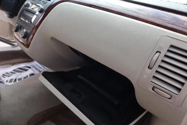 2007 Cadillac DTS - Photo 68