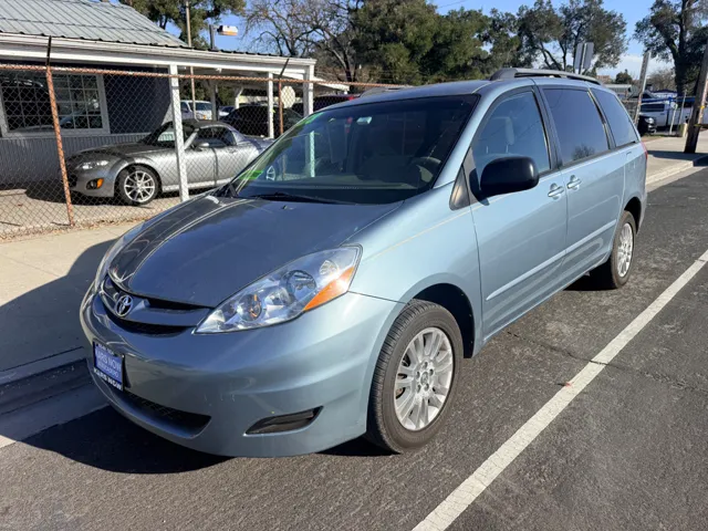 2008 Toyota Sienna LE