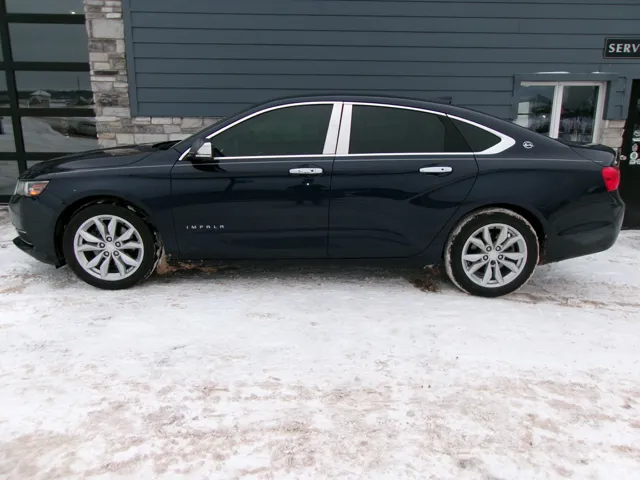 2017 Chevrolet Impala 1LT - Photo 4