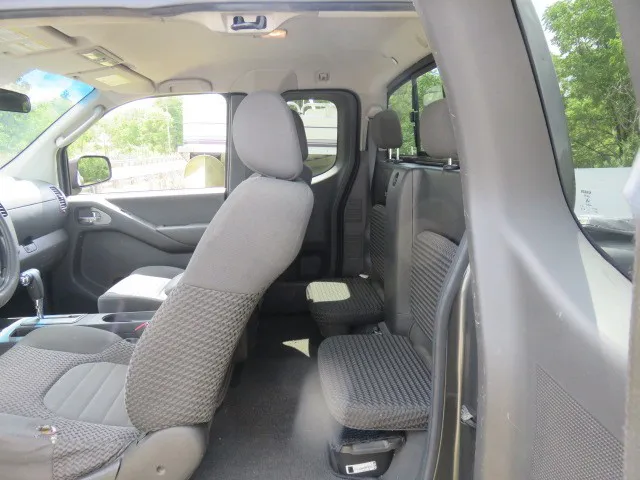 2008 Nissan Frontier SE King Cab photo 14