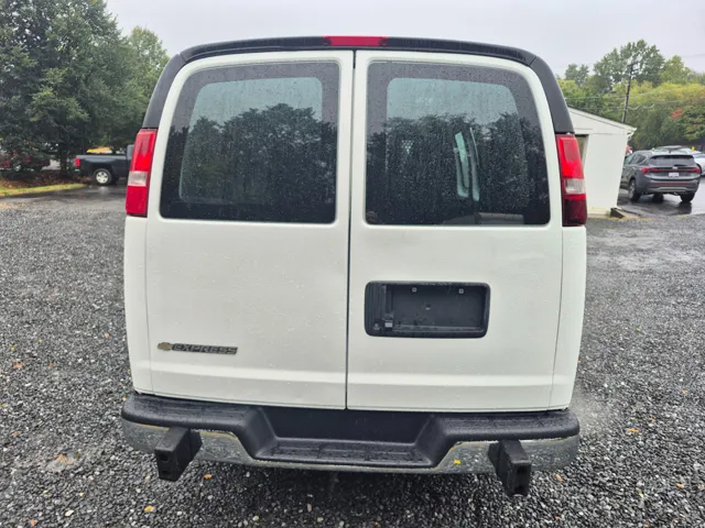 2023 Chevrolet Express Cargo Work Van - Photo 7
