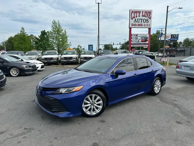 2018 Toyota Camry 2.5 Auto LE's photo