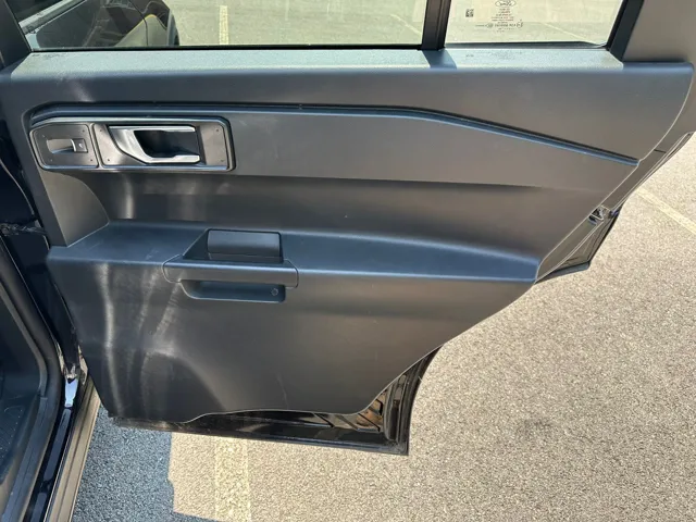 2020 Ford Explorer photo 7