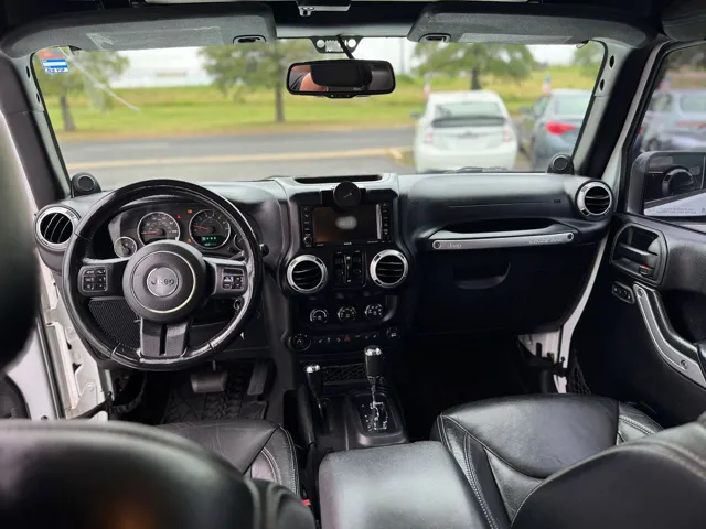 2013 Jeep Wrangler Unlimited Sahara - Photo 7