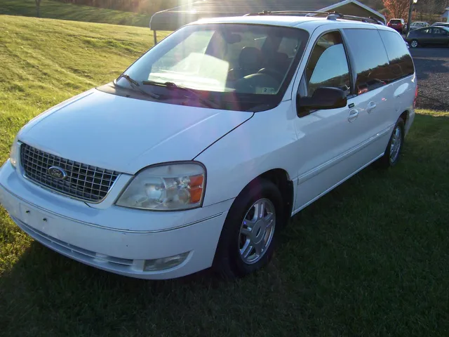 2004 Ford Freestar SEL
