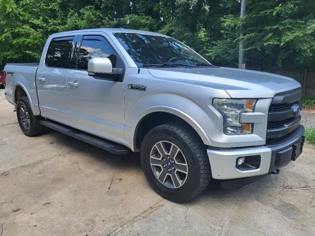 2015 Ford F-150 Lariat - Photo 2