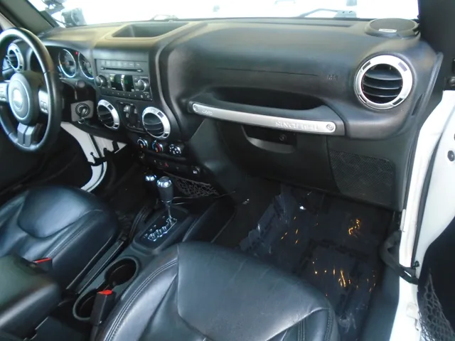 2015 Jeep Wrangler Unlimited Sahara - Photo 50
