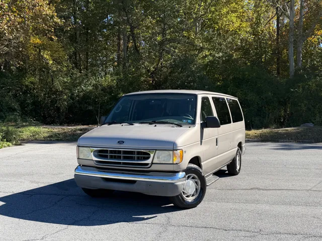 2001 Ford Econoline Wagon
