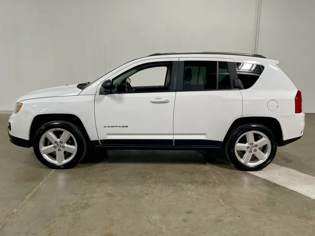 2011 Jeep Compass Limited photo 2