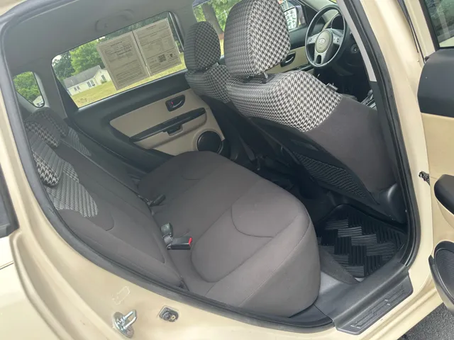 2010 Kia Soul Exclaim - Photo 17