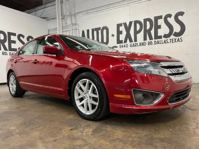 2010 Ford Fusion SEL's photo