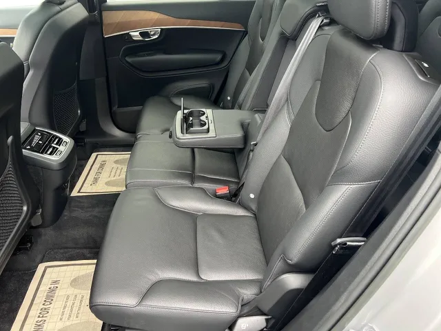 2023 Volvo XC90 Plus - Photo 19