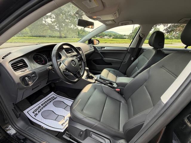 2015 Volkswagen Golf TDI S