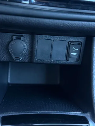 2019 Toyota Corolla LE - Photo 16