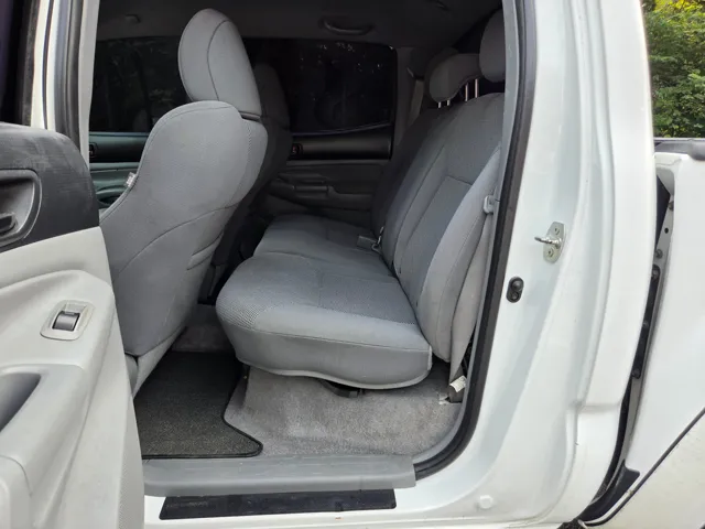 2011 Toyota Tacoma Base - Photo 10