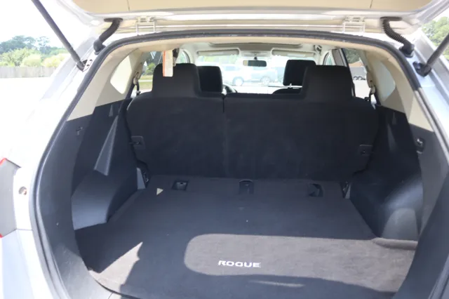2012 Nissan Rogue SV - Photo 22