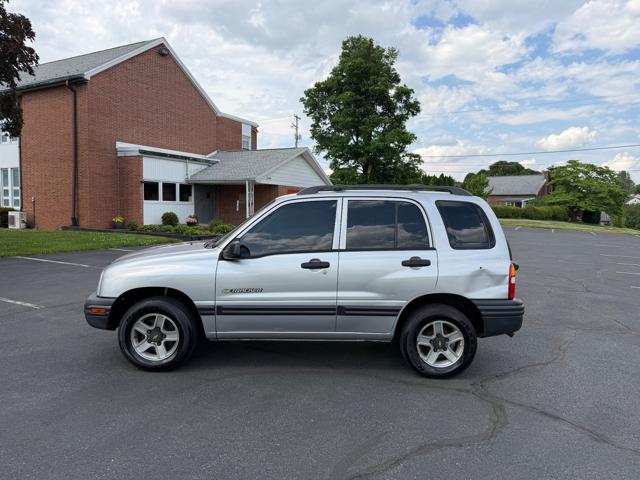 2002 Chevrolet Tracker 4-Door Hardtop 2WD