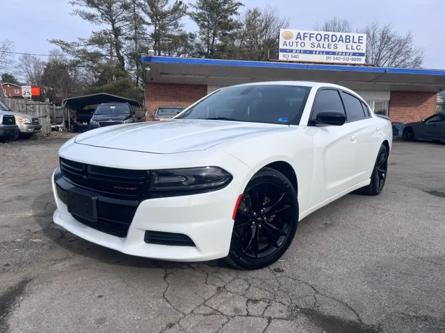 2017 Dodge Charger SE