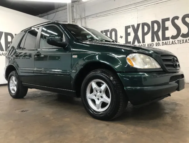 2000 Mercedes-Benz M-Class ML 320
