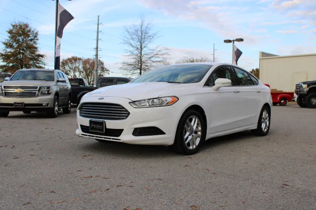 2013 Ford Fusion SE