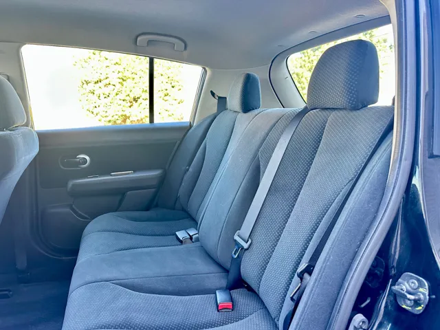 2011 Nissan Versa SL - Photo 32
