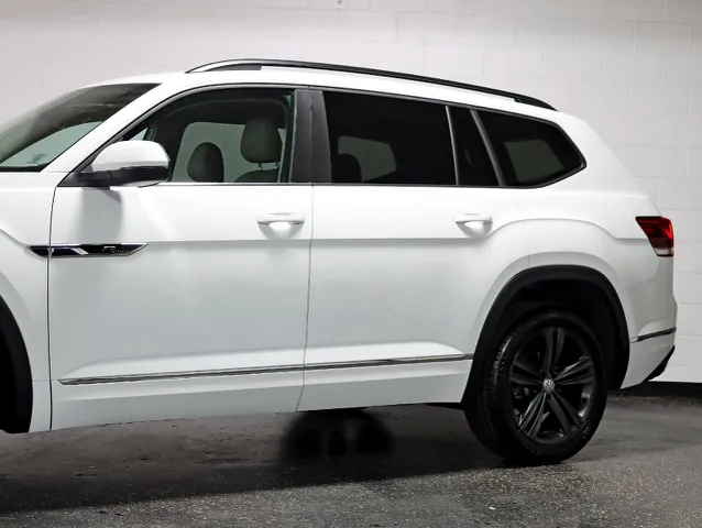 2020 Volkswagen Atlas SE photo 3