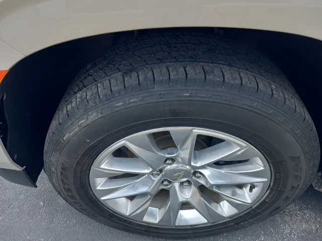 2021 Chevrolet Suburban Premier - Photo 23