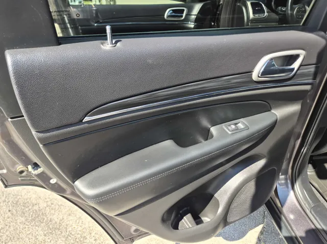 2020 Jeep Grand Cherokee Limited - Photo 16