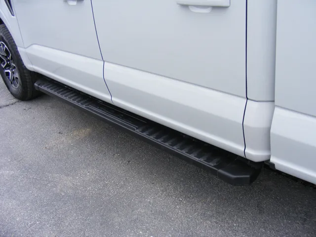 2023 Ford F-150 XLT - Photo 13