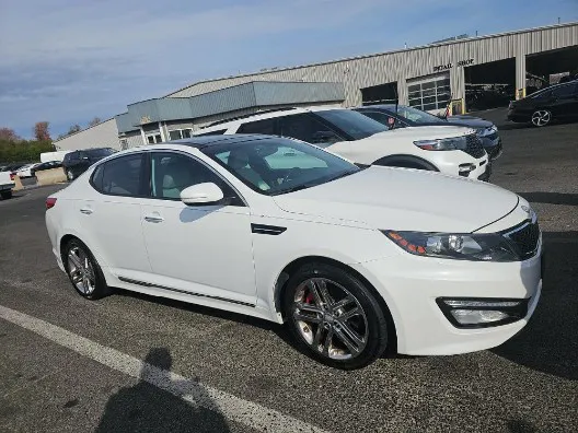 2013 Kia Optima SX's photo