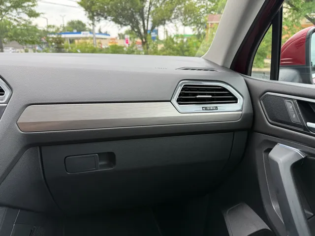 2018 Volkswagen Tiguan SE - Photo 52
