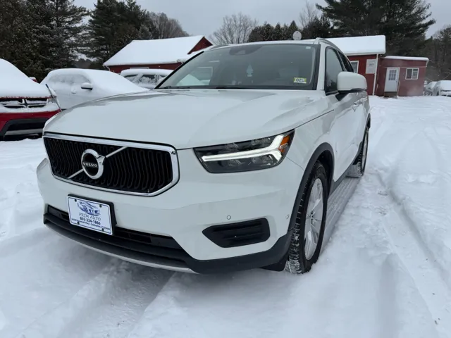2019 Volvo XC40 Momentum