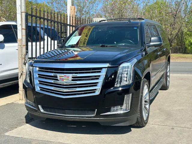 2015 Cadillac Escalade ESV Luxury's photo