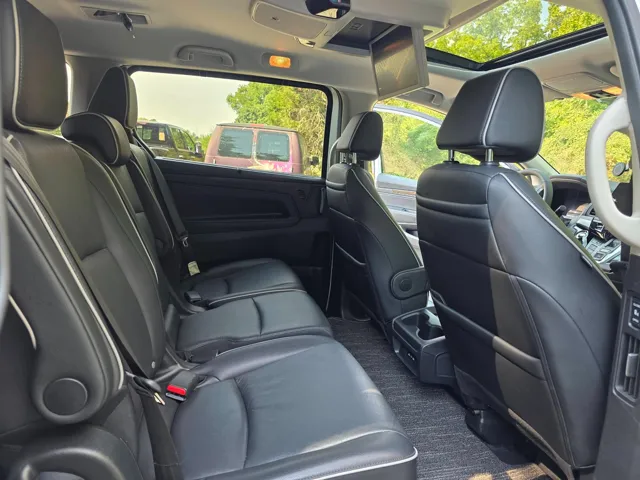 2025 Honda Odyssey Touring - Photo 22