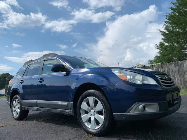 2010 Subaru Outback Premium 2.5i photo 10