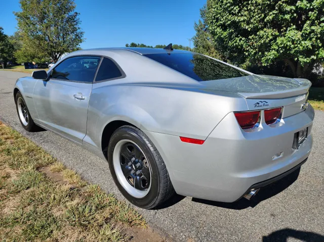 2012 Chevrolet Camaro LS Coupe photo 8