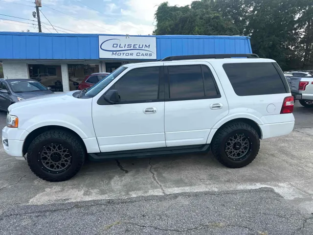 2017 Ford Expedition XLT's photo